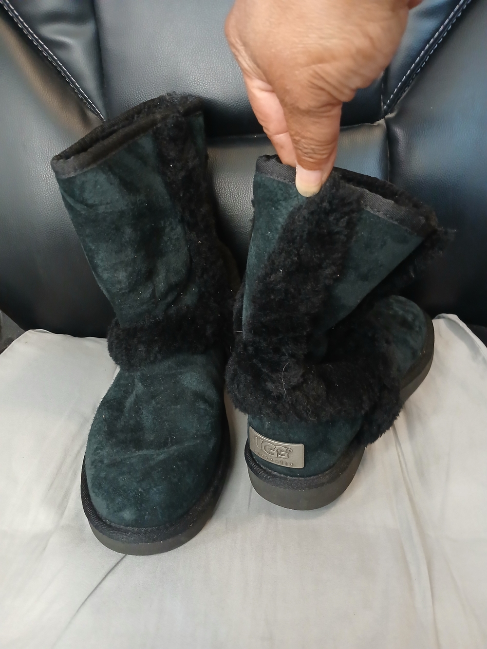 UGG Women's Black Suede Shearling Mid-Calf Booties